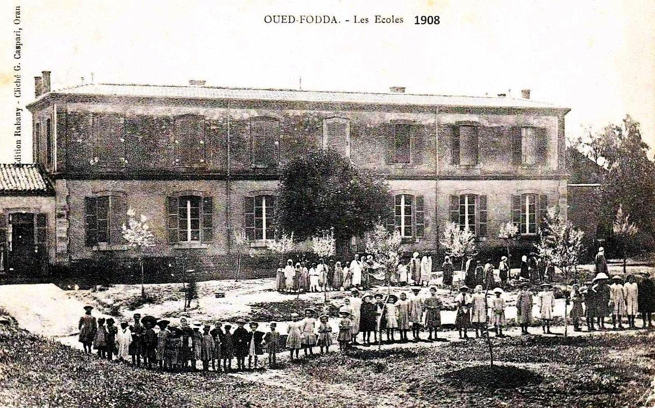 1142- Oued Fodda - Les ecoles - 1908.jpg